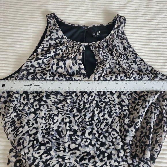Leslie Fay Flowy Midi Dress Womens Sz 12 Sleeveless Key Hole Animal Print - Picture 10 of 13